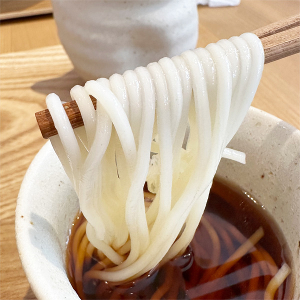 03コシの強い強い麺です