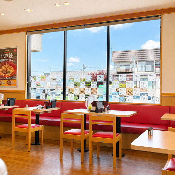06店内
