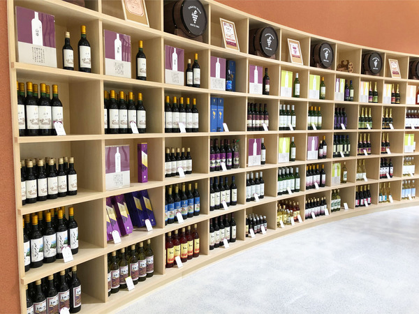 15１階ワイン棚