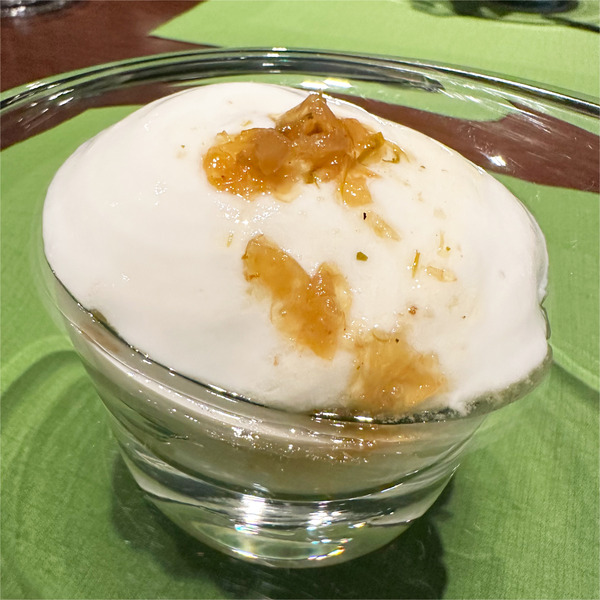 19杏仁豆腐ジャスミンのジャムがけ