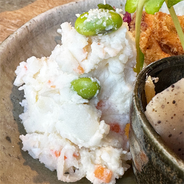 11北海道産クリームチーズとジャガイモのサラダ