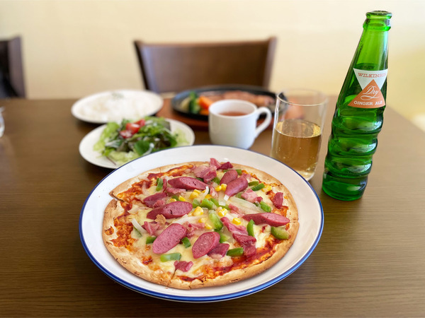 03ミックスピザ(1200円)