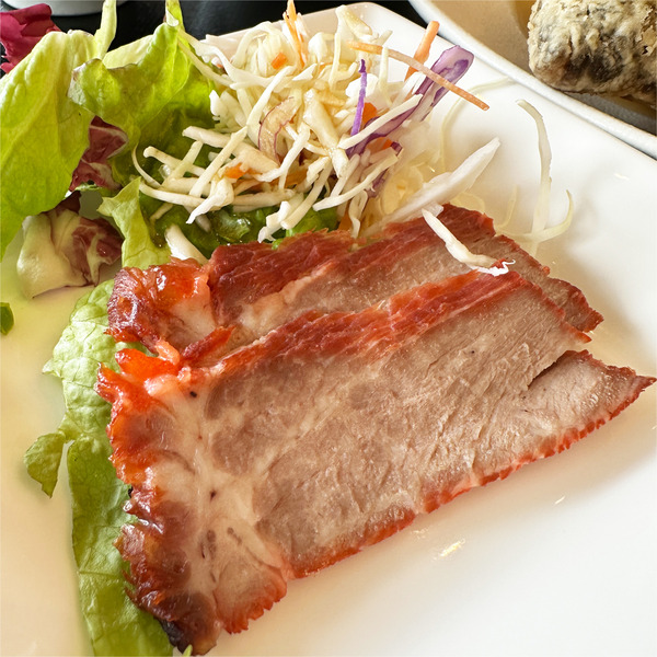 04広東叉焼のサラダ