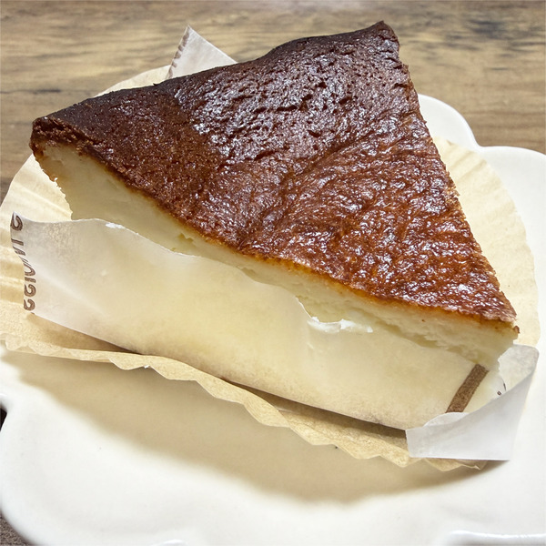 02バスクチーズケーキ(480円)