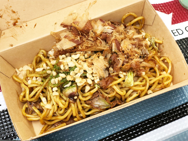 12みなせんさんの太麺焼きそば