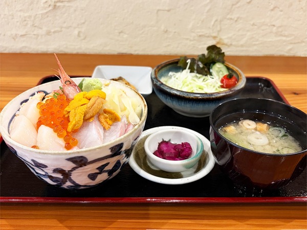 01花咲カニ丼(2580円)
