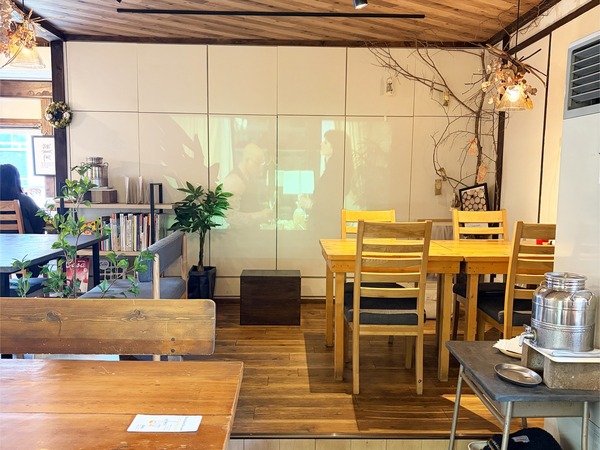 16店内