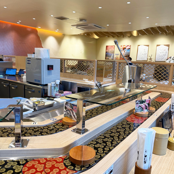 16店内_函太郎Fビレッジ店