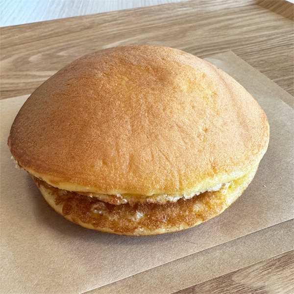 11自家製あんこのどら焼き(200円)