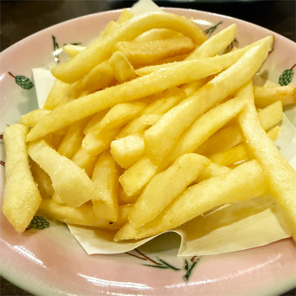 09フライドポテト(400円)