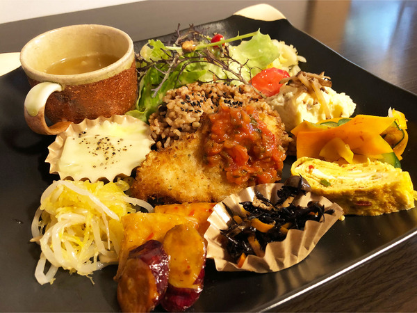 01ワプレートランチ(1200円+酵素玄米ごはん300円)