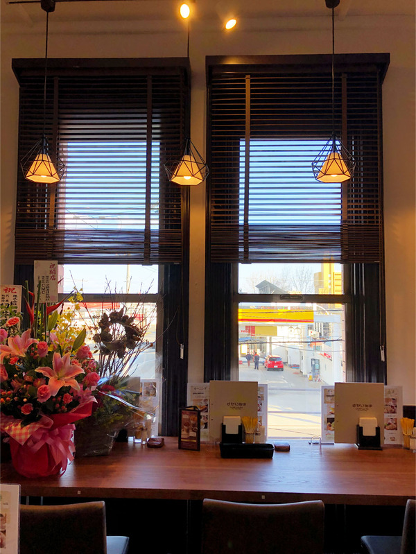 23店内2階カウンター席からの眺め