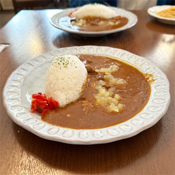 01弘前産りんご入りビーフカレー(880円)