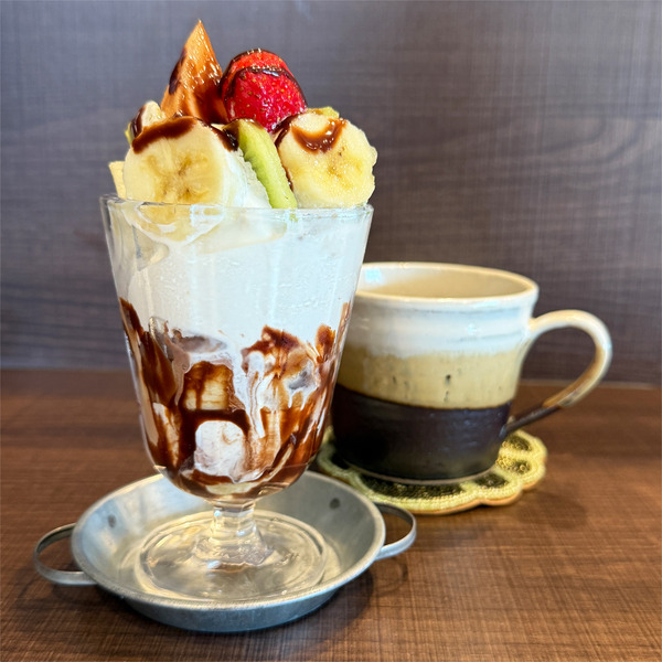 09ミニチョコパフェ(650円)・ぼたんブレンド(520円→400円)