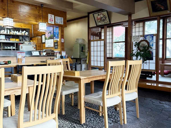 11店内