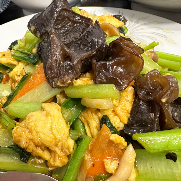 09豚肉とキクラゲの玉子炒め