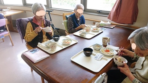 InkedDSC_5676_LI.jpg555