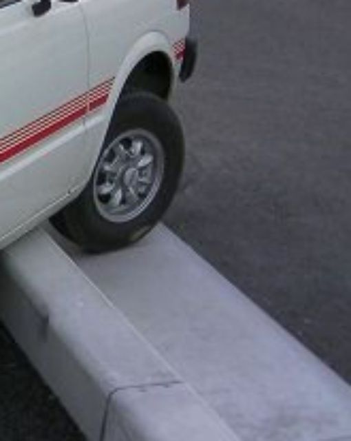 縁石乗り上げ Kahlua Blog Since 03