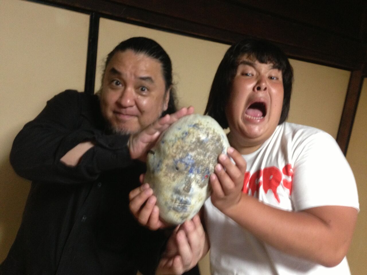 恐らく呪いのお面