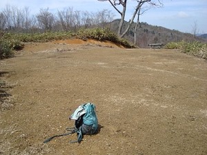 三柱鳥居・ヘリポート