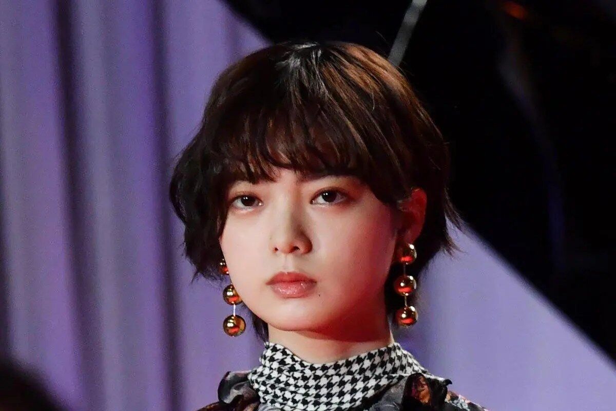 平手友梨奈、意味深な画像投稿で話題に！「解放」への期待高まる
