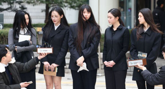 【解散の可能性浮上!?】活動休止の韓国アイドル「NewJeans」に様々な声がある中で囁かれる噂