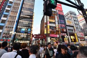 韓国人「日本航空がいくつかの国からの観光客に無料航空便を提供するも、韓国には与えず…ﾌﾞﾙﾌﾞﾙ」