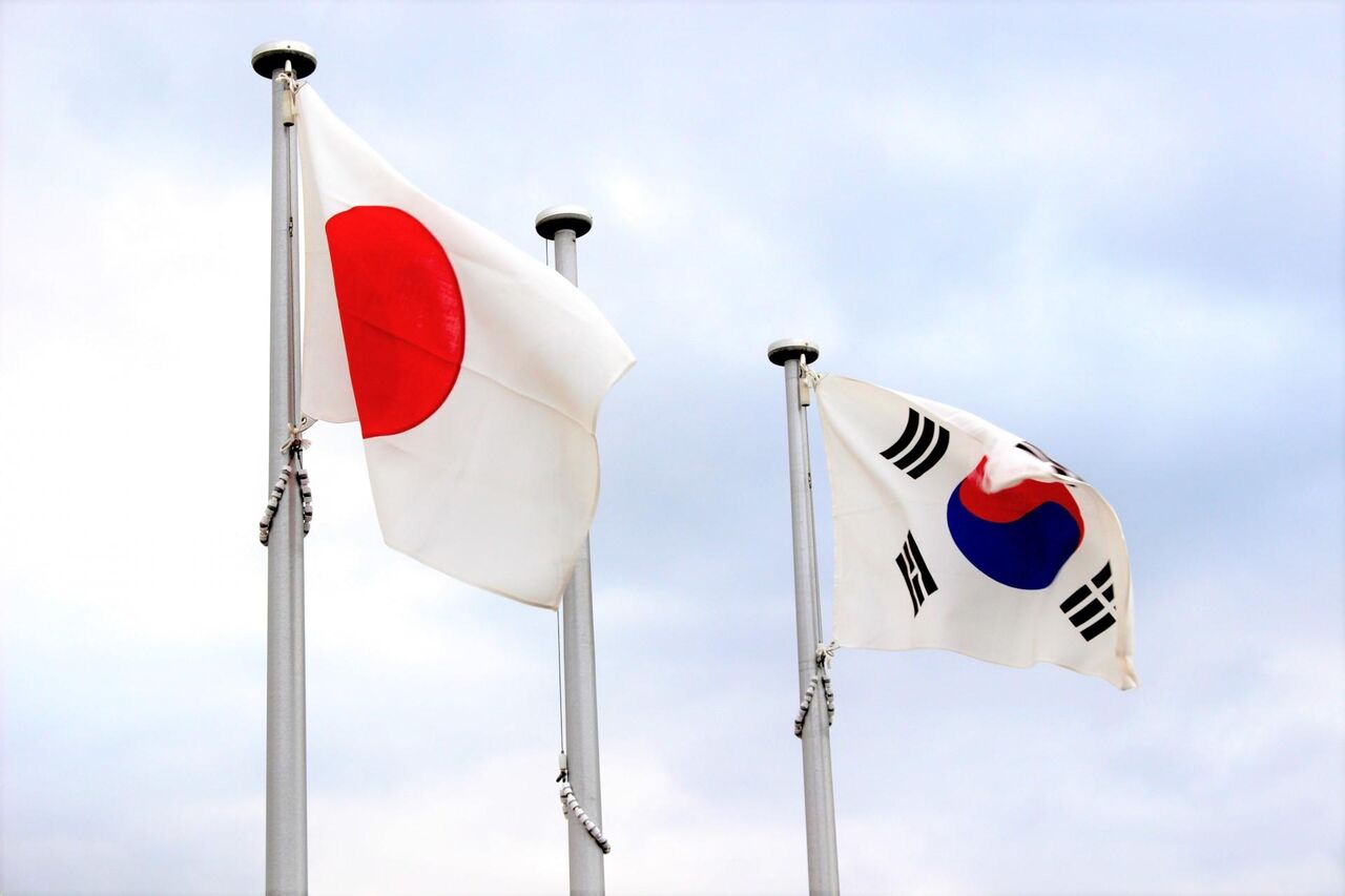 韓国人「サッカー日本代表監督の行動で見る日本と韓国の民度の違いがこちら…」→「日本はレベルが違う…（ﾌﾞﾙﾌﾞﾙ」＝韓国の反応