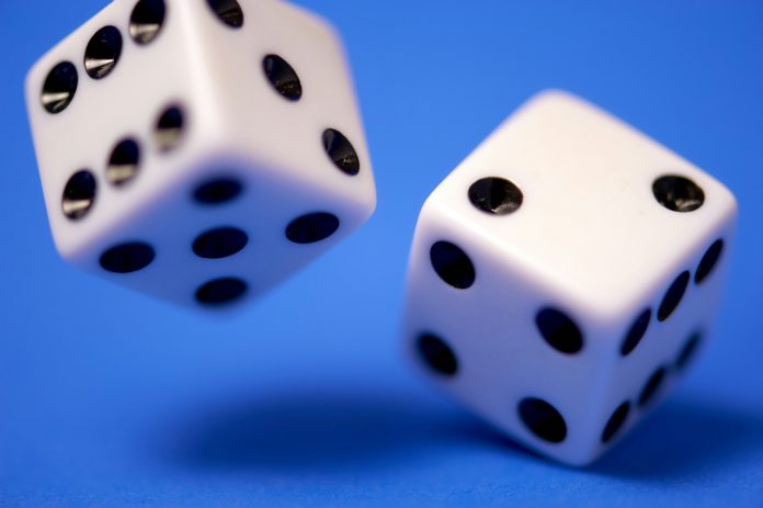 ゲーム内の確率表記に関する議論：プレイヤーの認識と開発者の工夫