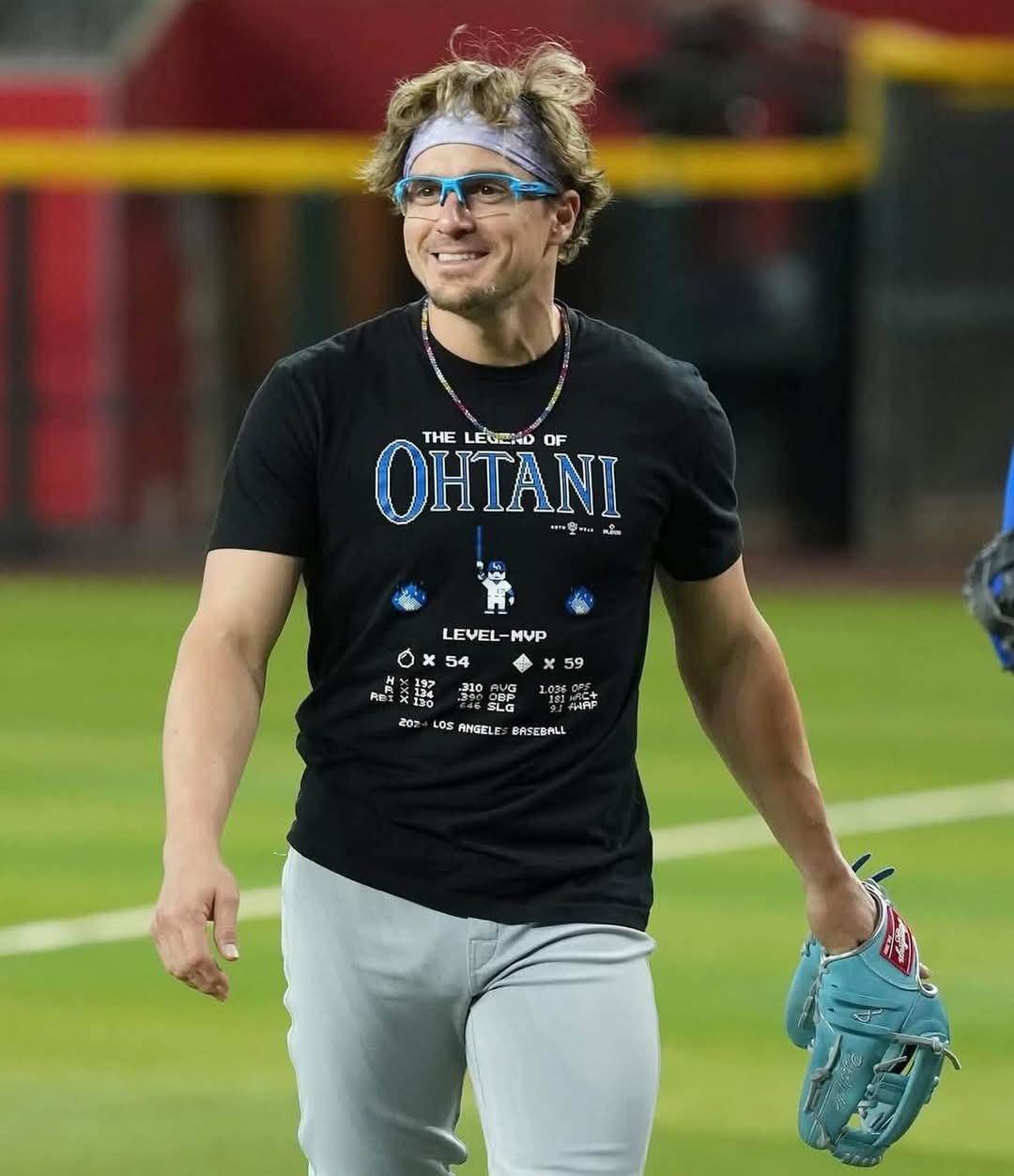 【海外の反応】『ゼルダの伝説』風の大谷翔平Tシャツを見よ「既に万歳Tシャツもあるぞ」