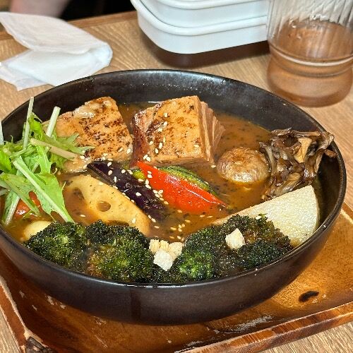 【話題】北海道のスープカレーが韓国人に大人気！その理由とは？