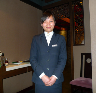 中国・上海で美味しい上海蟹のフルコースを食べることのできるレストラン「凌瀧閣」