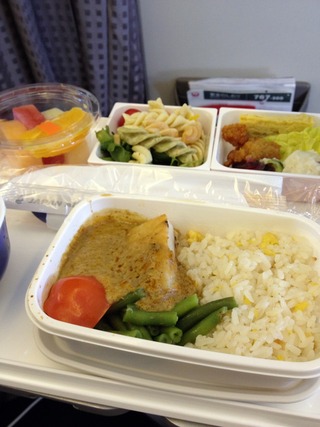 1泊3日、シンガポールの旅 - 日本航空のJAL712便