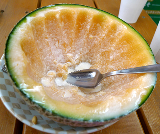 1泊2日 旭川・のんびり温泉ツアー - 富良野 ポプラファームで「サンタのヒゲ」を食す!