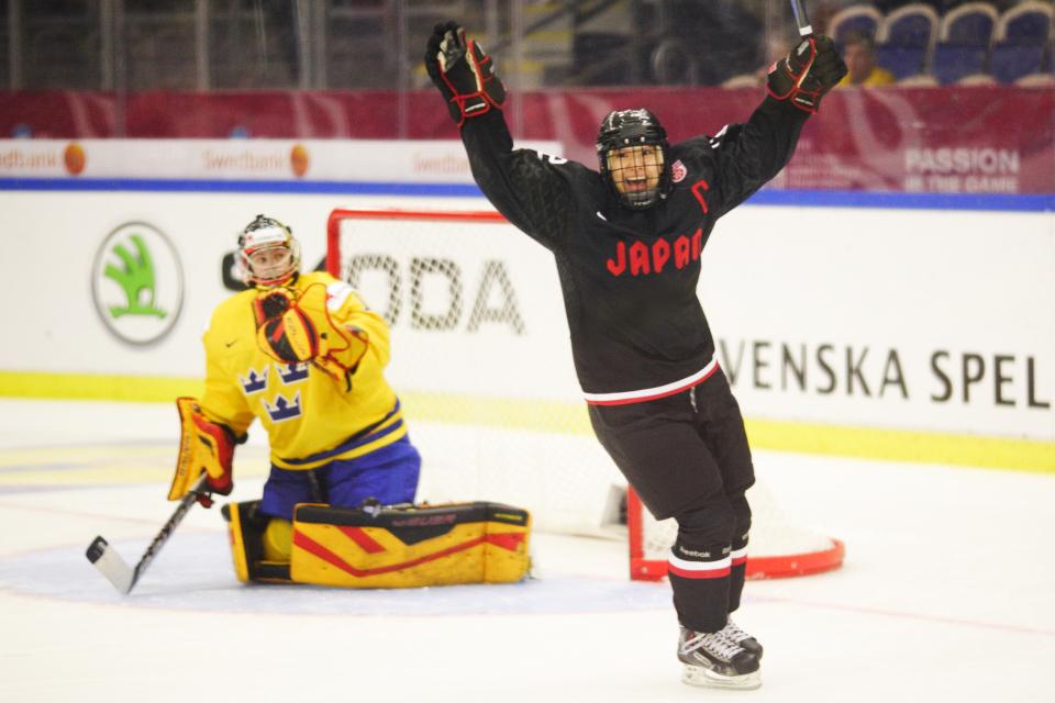 日本が強豪相手に2連勝!世界のアイスホッケーファンを魅了するスマイルジャパン(海外の反応)