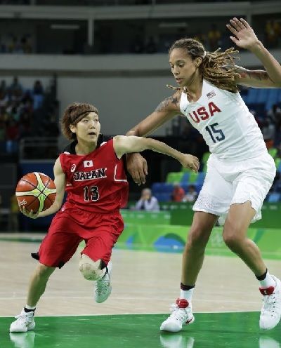 日本とアメリカの女子バスケットボール選手の身長差が話題に 海外の反応 海外のお前ら 海外の反応