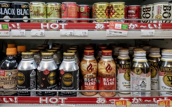 海外「日本の缶コーヒーは無糖が多くて羨ましい」日本の無糖飲料に対する海外の反応