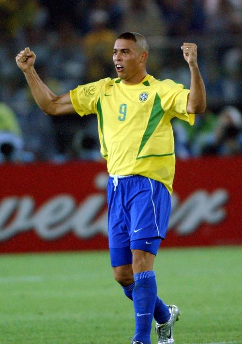 ロナウドのあの有名な髪型には理由があった 海外サッカーまとめっくす ロナウドのあの有名な髪型には理由があった 海外サッカーまとめっくす