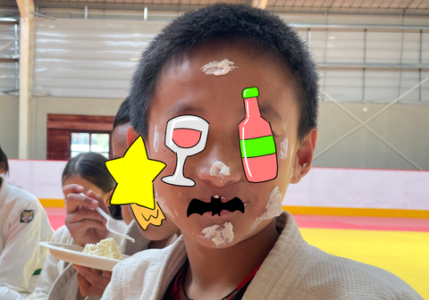 EBABA2EE-0067-443D-B71D-0029CB900111