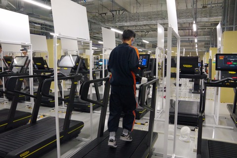 1F4DC1D4-4BFB-47B3-B0A9-1A721863B332