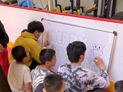 EADEEF64-DED3-48B2-848E-DAA224813E81