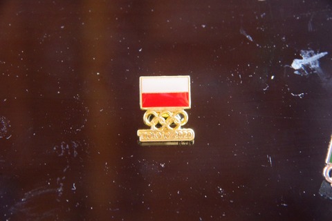 4B373C60-43D9-4F5F-9BF9-79C53BF840CE