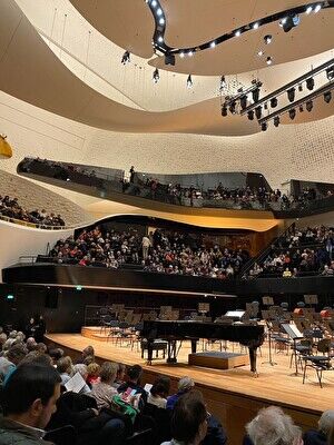 kdAeyf6loqen4u81735292236_1735292262