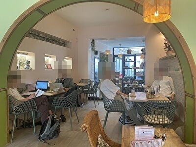 lrgh6DUskAnorBu1707516671_1707516772