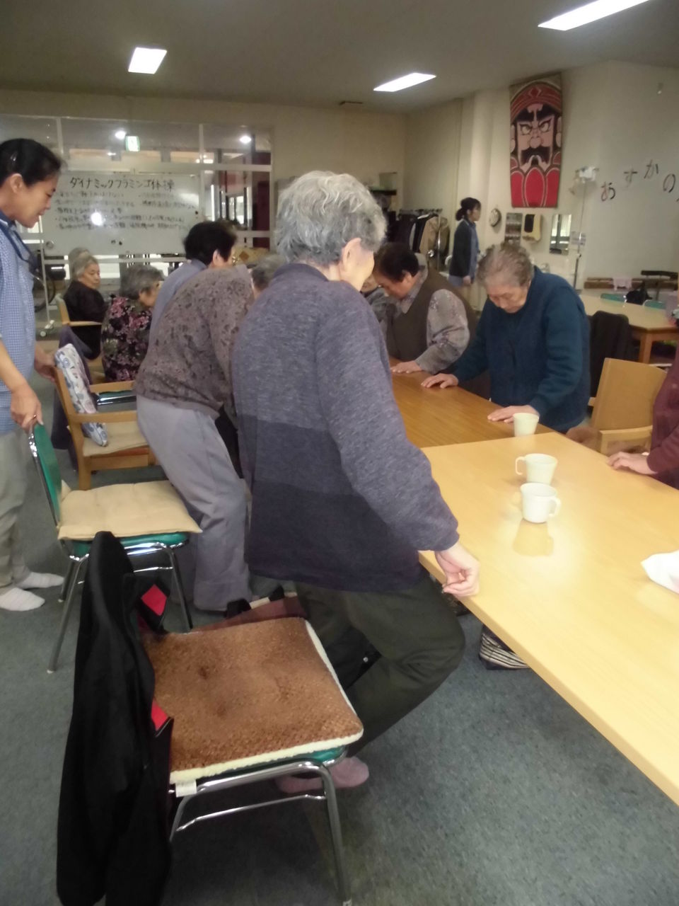 ダイナミックフラミンゴ体操 デイサービス あすかの湯 ブログ