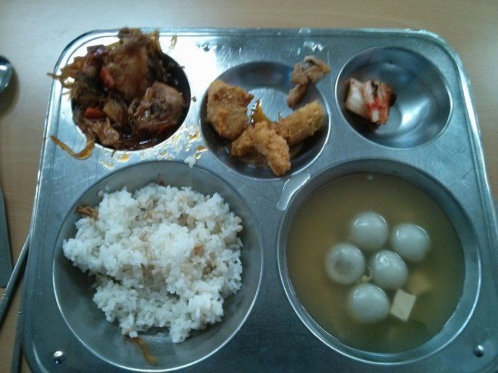 これが韓国の小学校で出される 一週間の給食です 海外の反応 海外の反応プリーズ これが韓国の小学校で出される 一週間の給食です 海外の反応 海外の反応プリーズ
