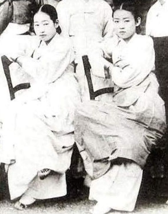 韓国人「整形がなかった時代…100年前の朝鮮の女性たちを見てみよう」 カイカイ反応通信