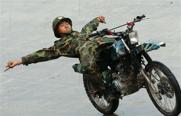 韓国人「中国軍とインド軍の軍事力を比較してみよう」 カイカイ反応通信