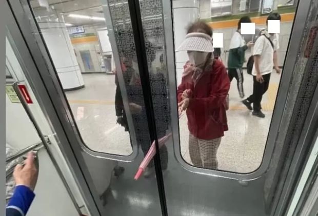 035814