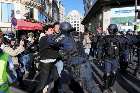 F5AE2EA2-D557-4042-85C9-783DD1592C90